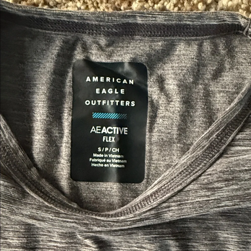 Set of 4 American Eagle Outfitters Active Flex Short Sleeve Tees - men’s small - Picture 2 of 16